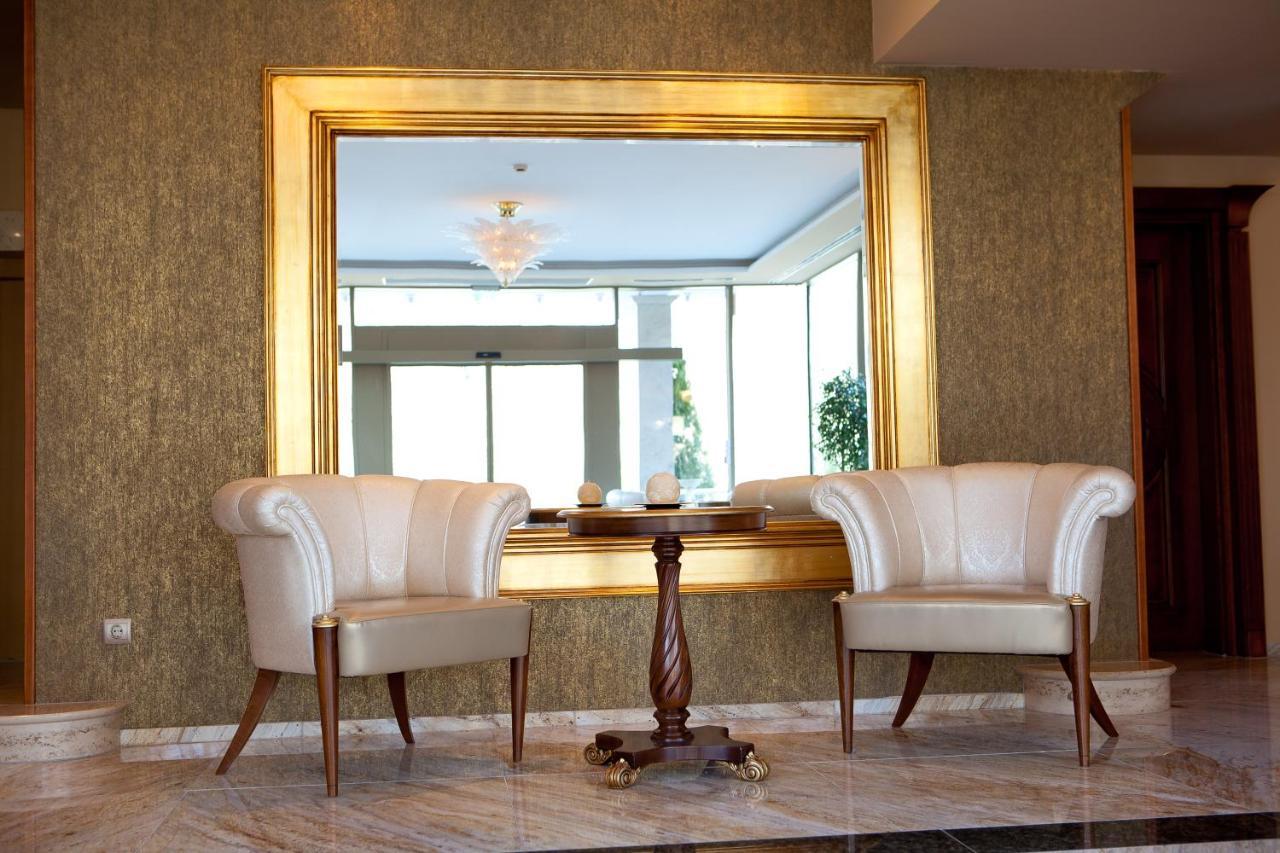 Hotel Gottwald Тата Екстериор снимка